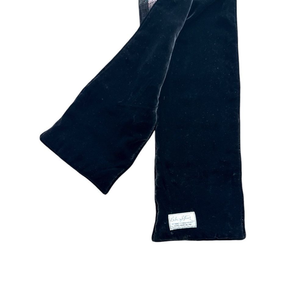 Patchwork Scarf with Multicolor Design - image 3